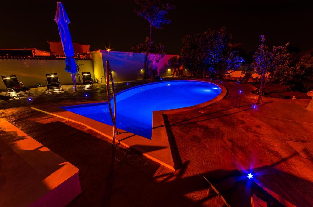 Apartments Petra Trogir Eksteriør bilde